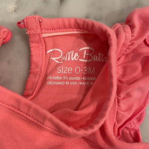 Ruffle Butts snap crotch flutter sleeve onesie - Picture 2 of 2